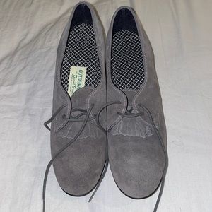 Outdorables vintage kitten heels 6